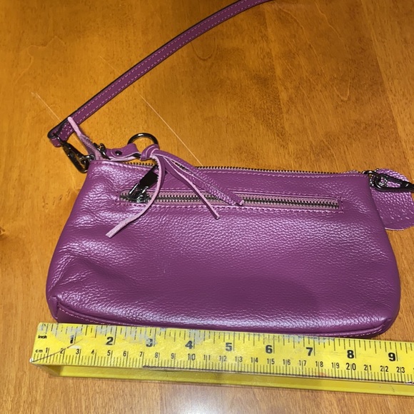 NEW Purple Lecxci Leather crossbody with multiple inside pockets - Picture 5 of 6